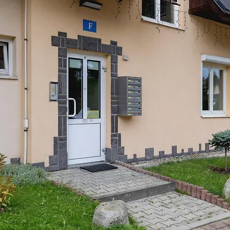 Apartment Kasprowicza Comfy For 4 Guests With Terrace By Renters