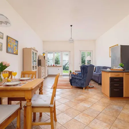 Apartment Kasprowicza Comfy For 4 Guests With Terrace By Renters