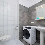 Apartment Kasprowicza Comfy For 4 Guests With Terrace By Renters
