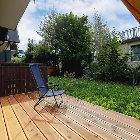 Kasprowicza Comfy For 4 Guests With Terrace By Renters Apartamento