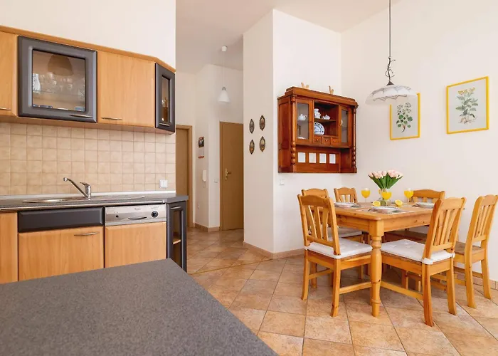 Kasprowicza Comfy For 4 Guests With Terrace By Renters 아파트