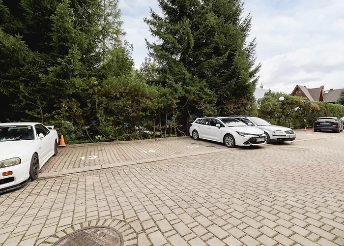 Kasprowicza Comfy For 4 Guests With Terrace By Renters *